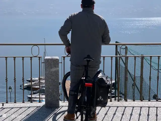 apartamento en Italia, Lago de Como, Acquaseria – Apartamento Ulivo 18 con vista al lago Ciclismo a lo largo del lago