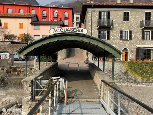 apartamento en Italia, Lago de Como, Acquaseria – Apartamento Ulivo 18 con vista al lago El nombre lo dice todo, aquí arriba está el apartamento.