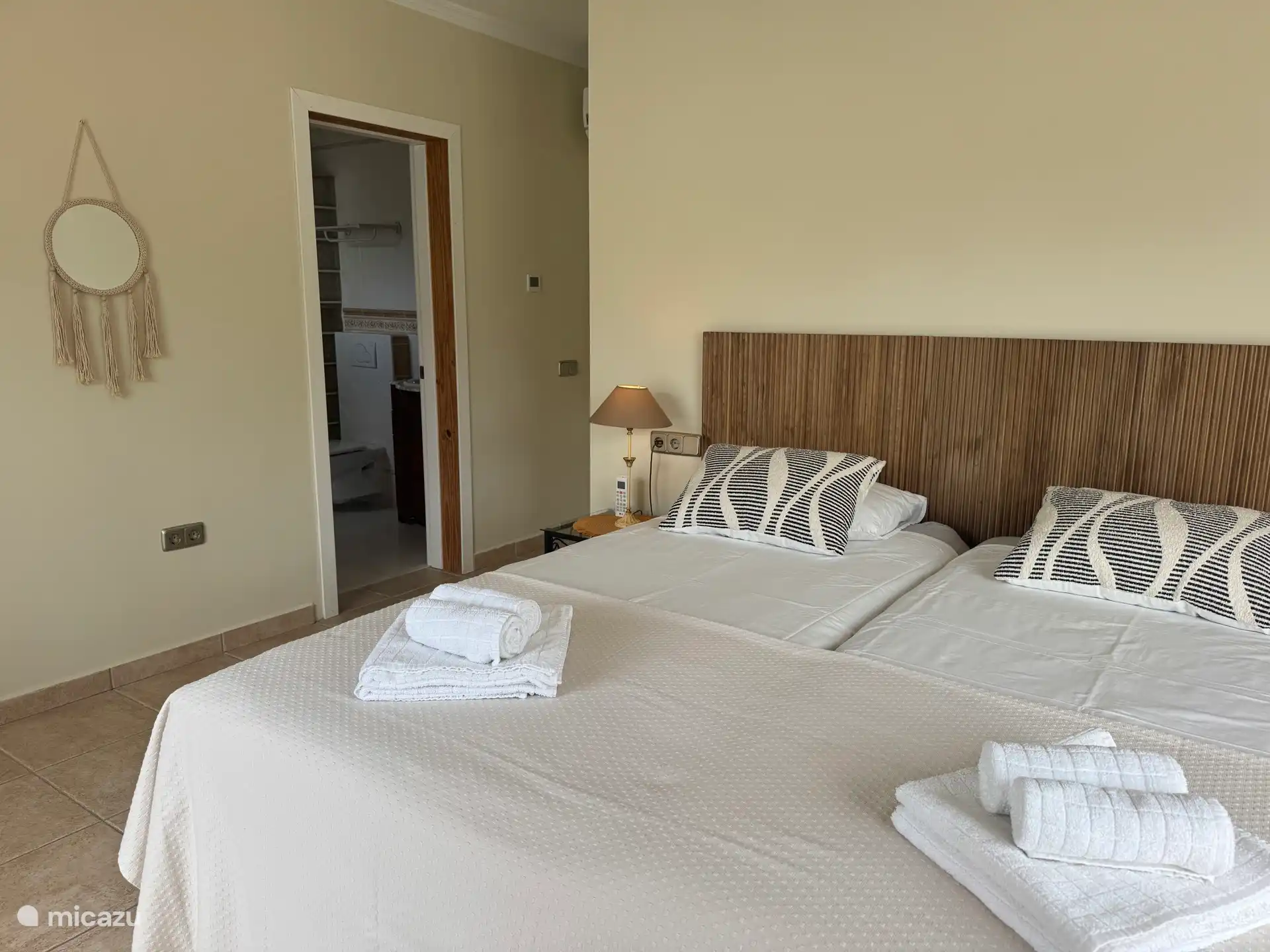 Salle de bain attenante