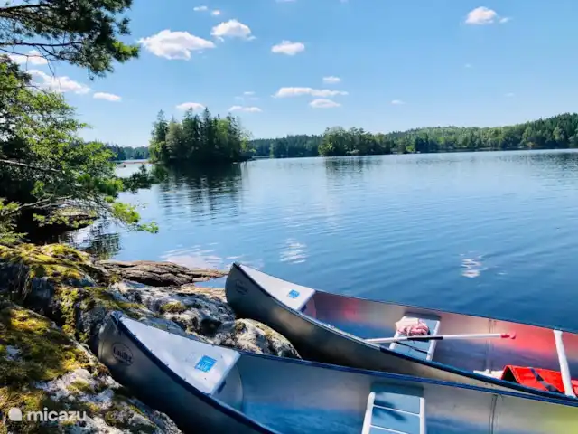 Latitude | Suède, Västergötland, Torestorp - cabane en bois / lodge propre location de canoë pour les nombreux lacs de la région