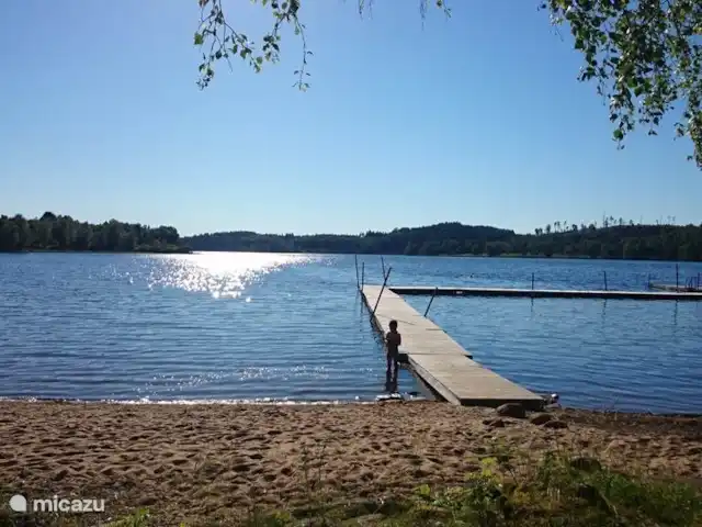 Latitude | Suède, Västergötland, Torestorp - cabane en bois / lodge jetée de baignade à quelques minutes en voiture de Nylyckan