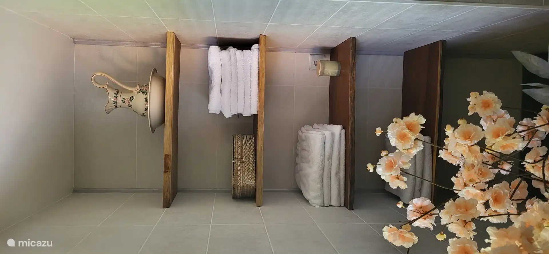 Towels sufficiently provided!