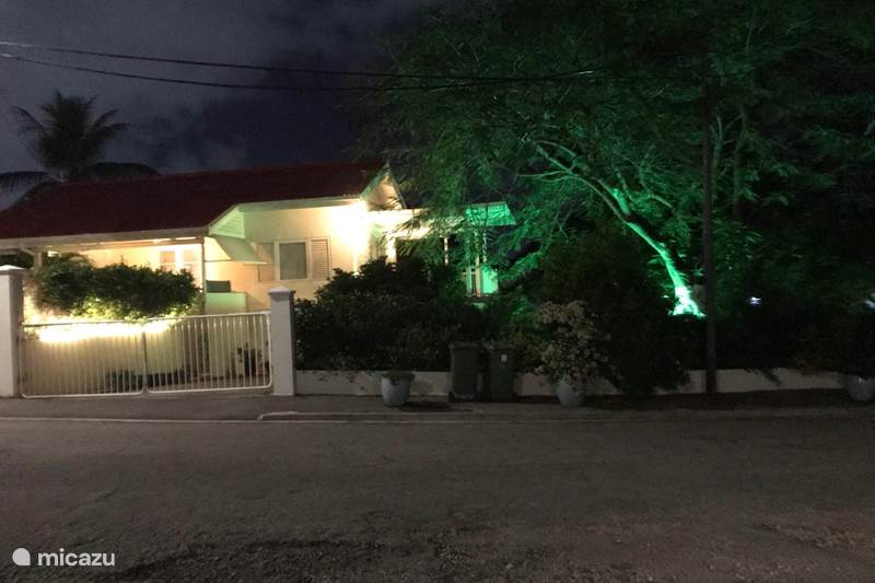Vacation rental Curaçao, Curacao-Middle, Mahaai/damacor Villa Villa Bandung Mahaai