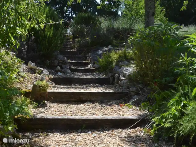 Peymassou | France, Dordogne, Port-Sainte-Foy-et-Ponchapt - villa Herbes fraîches du jardin