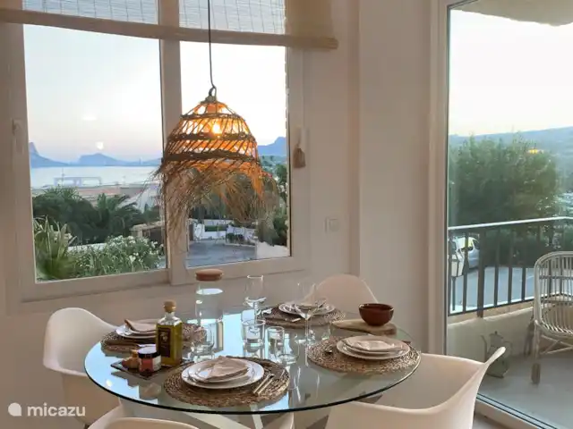 Ca Mili en España, Costa Blanca, Moraira - apartamento ¡Disfruta de una buena comida con la mejor vista!