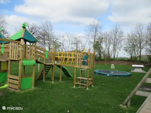 Gîtes à la ferme 't Vrielinck 2 | Pays-Bas, Overijssel, Hezingen - maison de vacances Cour de récréation