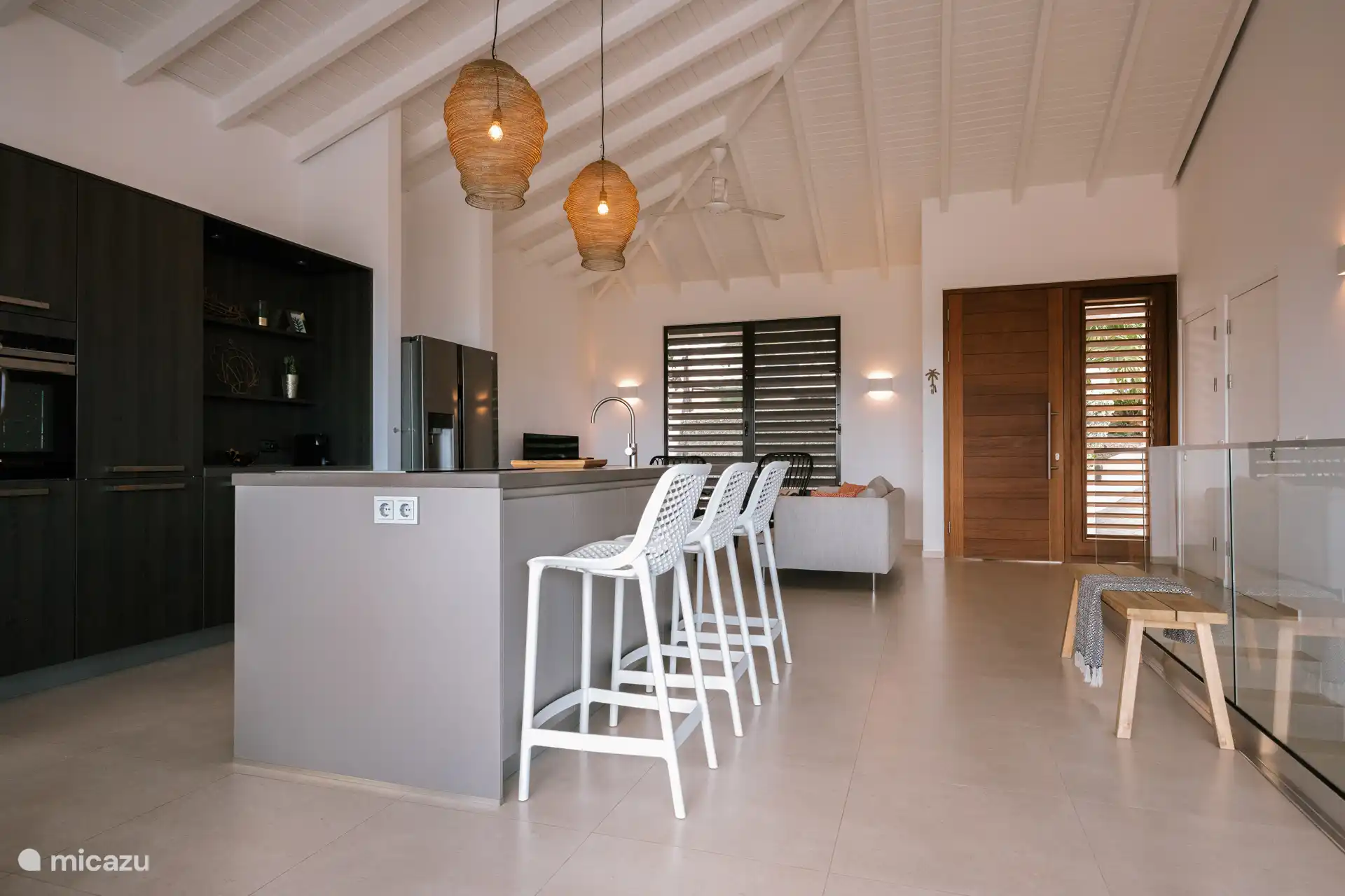 Die Rollläden sorgen für Kühlung