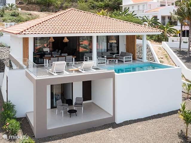 Vakantiehuis Curaçao, Curacao-Midden, Blue Bay - villa Kas Ku Bista luxe villa met zwembad