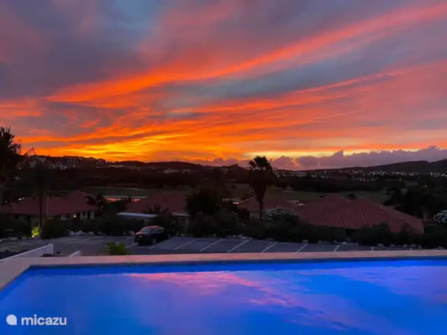 Location de Vacances Curaçao, Curaçao-Centre, Blue Bay, villa - Villa de luxe à 200 mètres de la plage Superbe vue de la terrasse