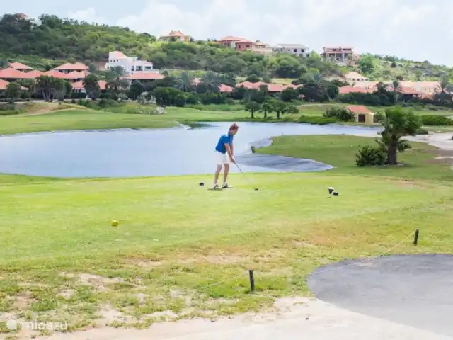 Location de Vacances Curaçao, Curaçao-Centre, Blue Bay, villa - Villa de luxe à 200 mètres de la plage Charmant parcours de golf de 18 trous au complexe