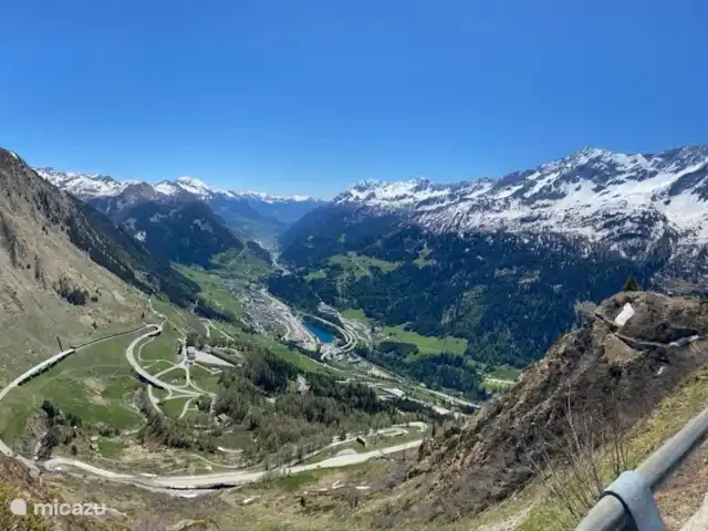 Location de Vacances Italie, Lacs italiens , Porlezza, chalet - comme 230 le col du gothard. super balade
