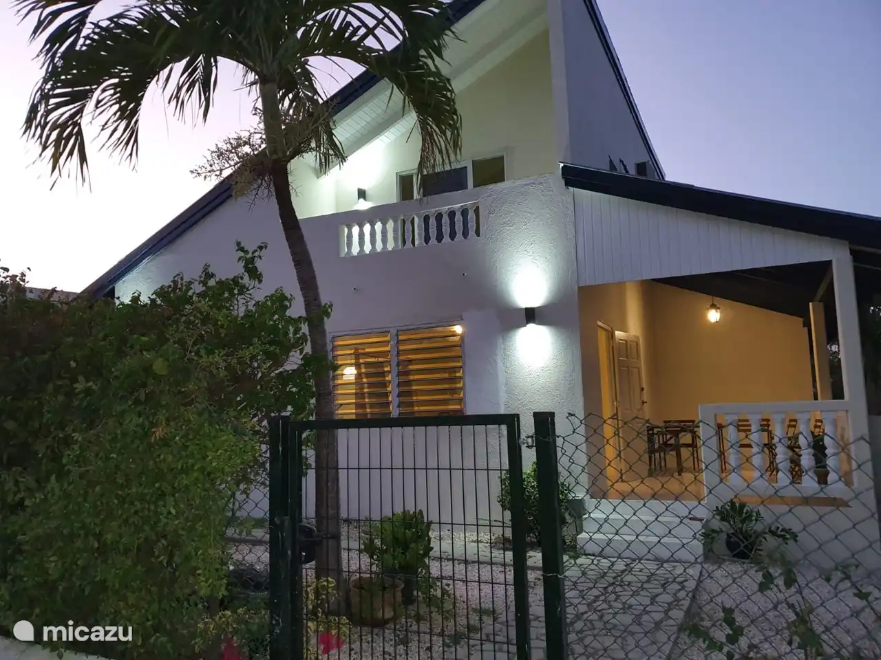 Entrada por la parte delantera