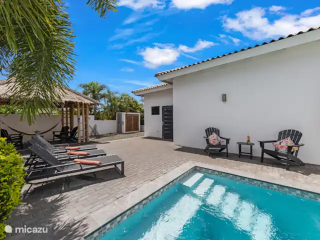Villa Curalux | Curaçao, Curaçao-Centre, Dominguito - villa Cour arrière privée spacieuse avec de beaux coins salon