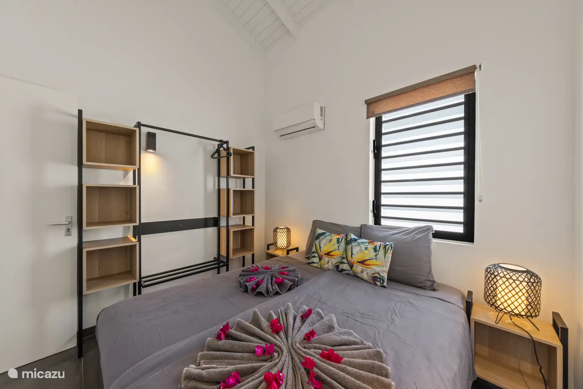 Schlafzimmer mit Doppelbett, Betten können auch bis zu 2 mal 1 Person Bett getrennt werden