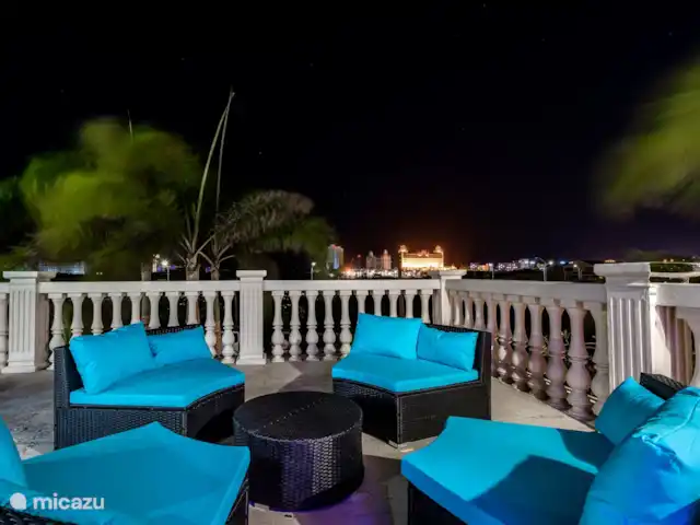 La Casa Piu Bella en Aruba, Norte, Noord - villa asiento en el balcón 2do piso