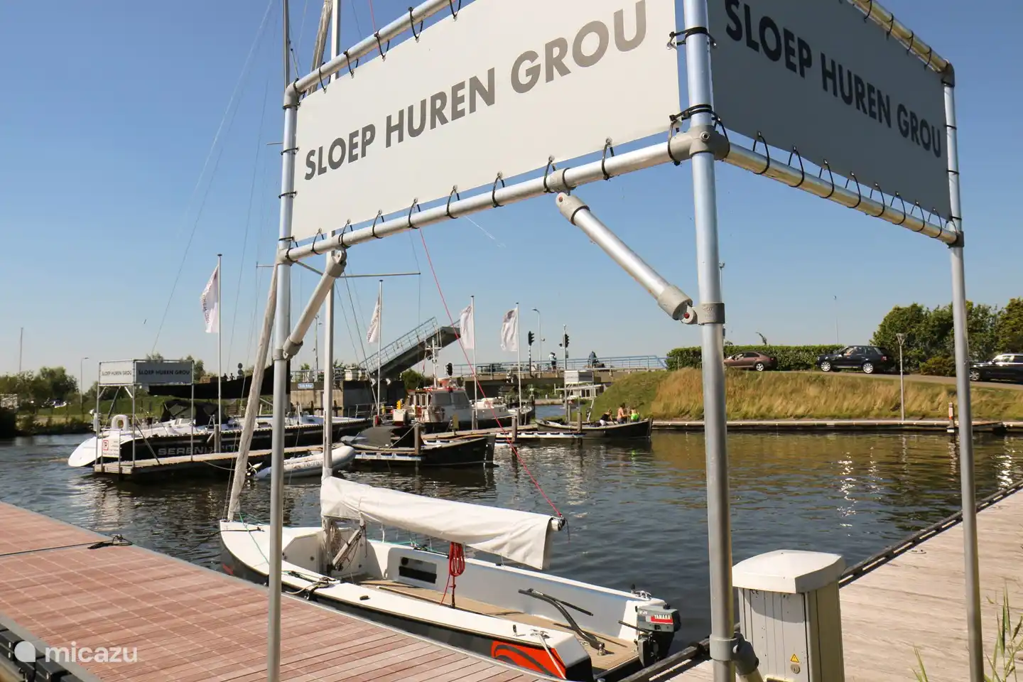 Een sloep of zeilboot huren op nog geen 100m afstand van de Rietreiger, bij Sloephurengrou
