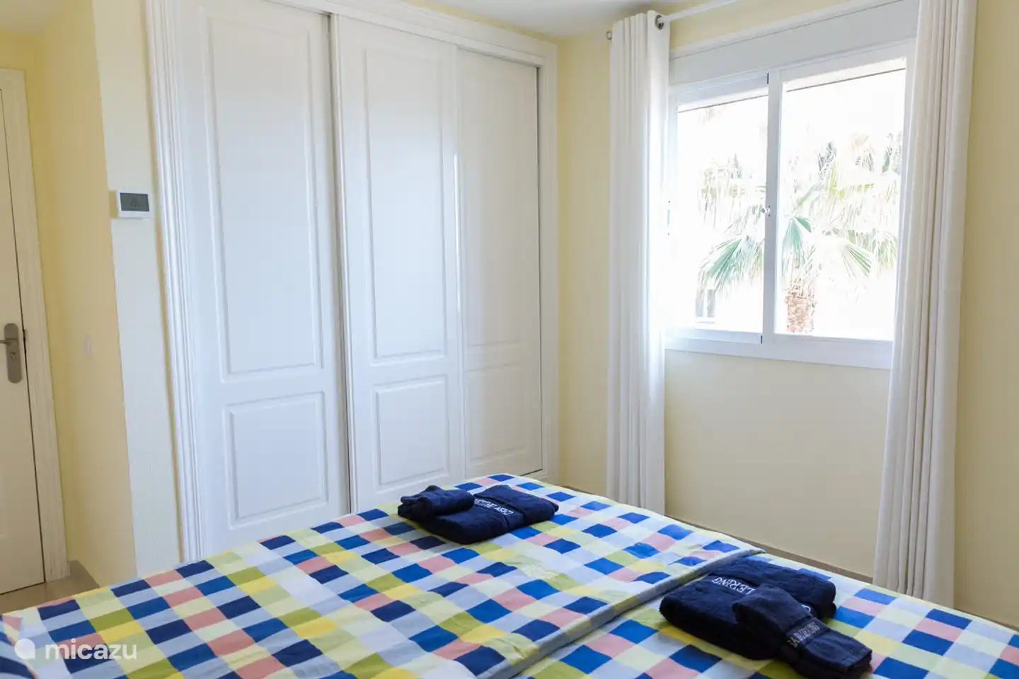 Große Hänge- und Regale