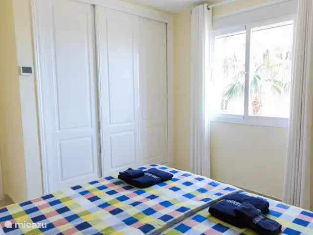 Lujo 4/6 pers. Ap/Puerto Alto en España, Costa del Sol, Estepona - apartamento Grandes muebles colgantes y estanterías