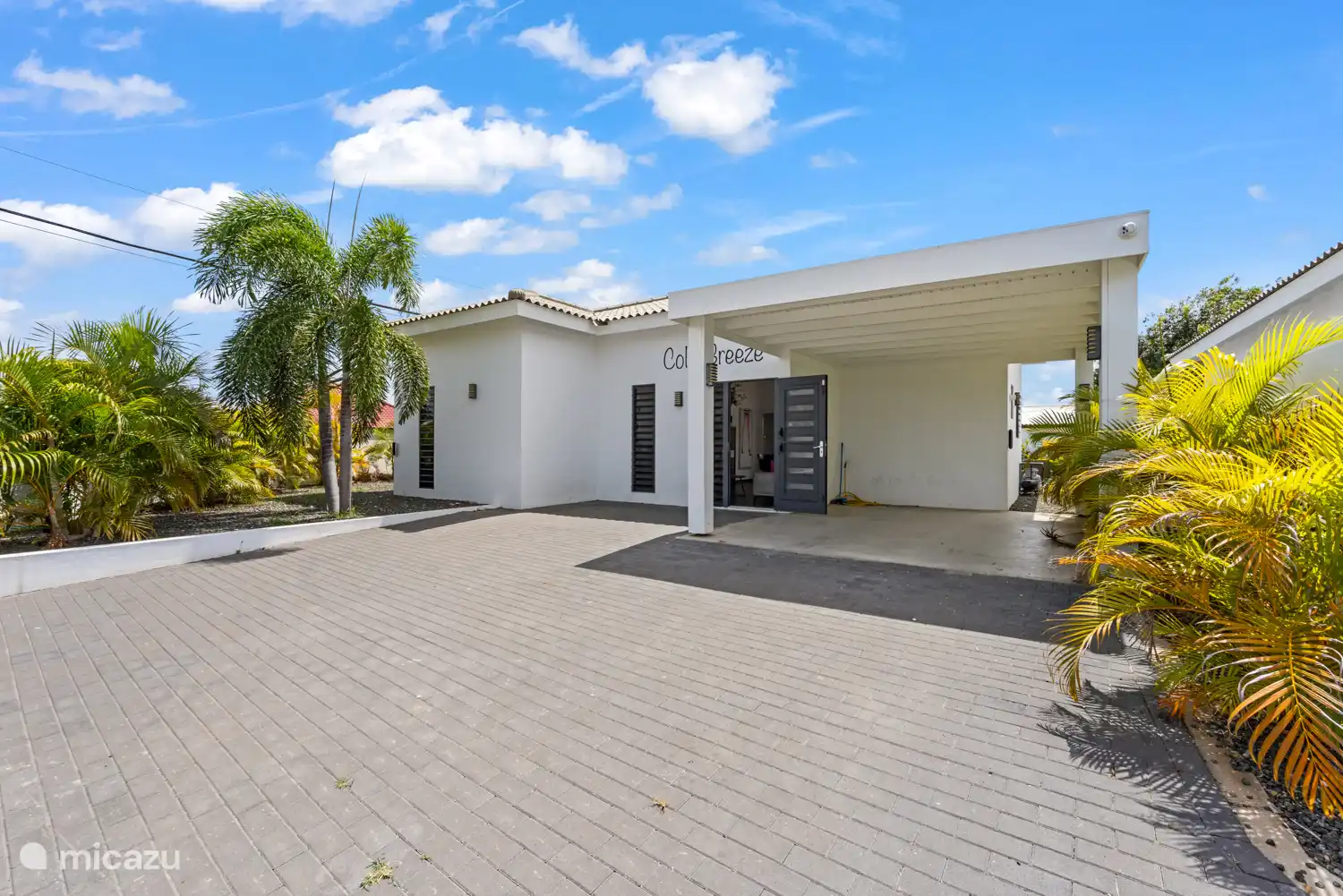 Vorderseite des Hauses