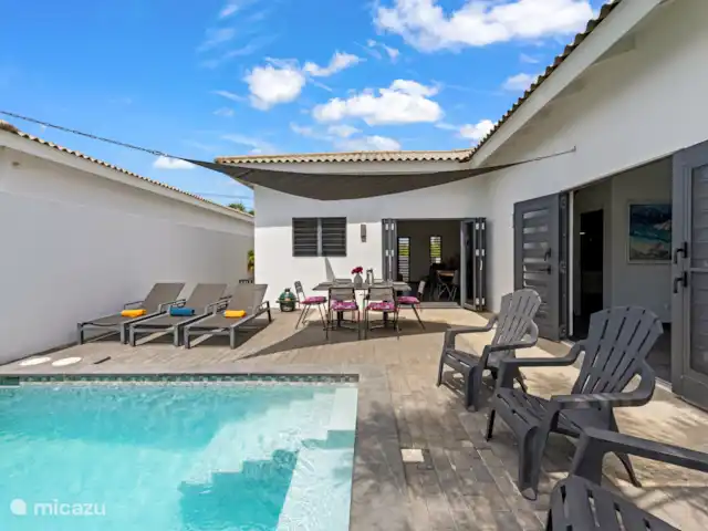Villa Color Breeze | Curaçao, Curaçao-Centre, Dominguito - villa Chambre parentale adjacente au jardin