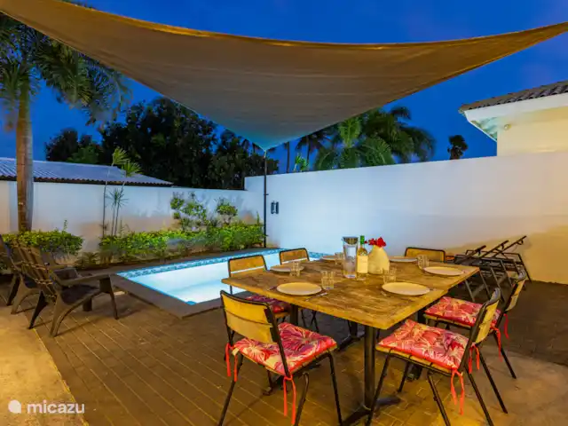 Villa Color Breeze | Curaçao, Curaçao-Centre, Dominguito - villa Dîner confortable après le coucher du soleil