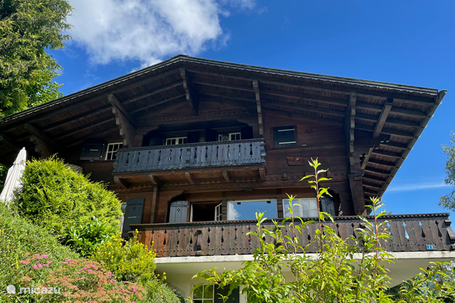 Vakantiehuis Zwitserland – chalet Sur le Mont