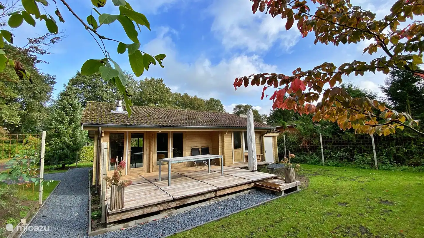 De Blokhut liegt ruhig am Rande des Parks