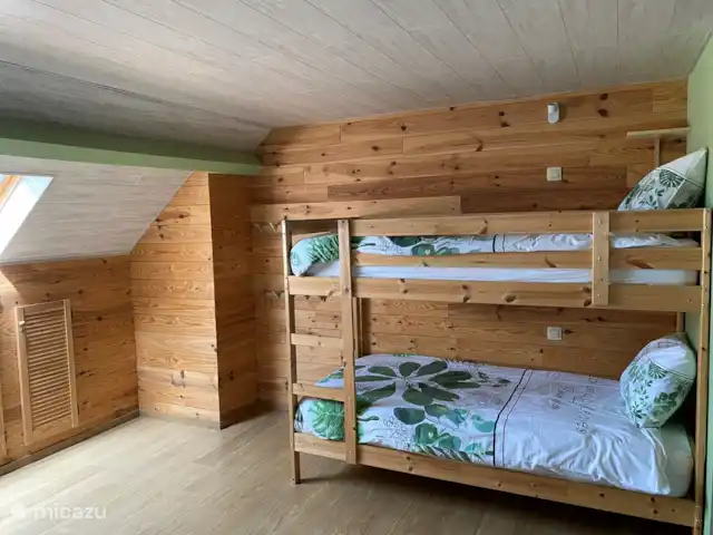 La Riennaise | Belgique, Ardennes, Gedinne - maison de vacances Dans la chambre 7, vous trouverez, en plus du lit double, également un lit superposé