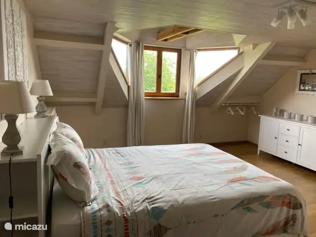 La Riennaise | Belgique, Ardennes, Gedinne - maison de vacances La chambre 8 (à l'arrière du 2ème étage) a un lit double et un lit bébé