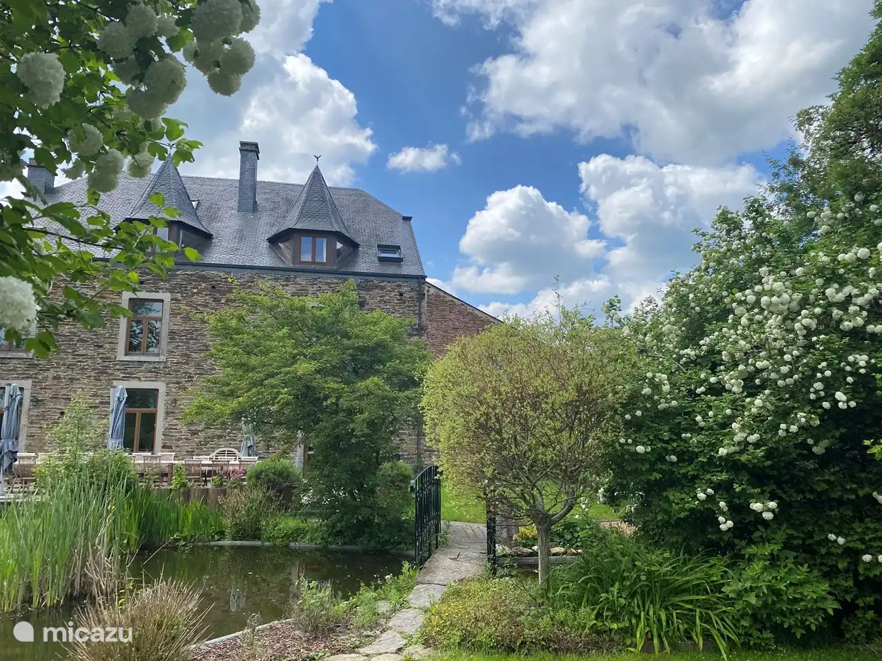 Arrière de la maison depuis le jardin