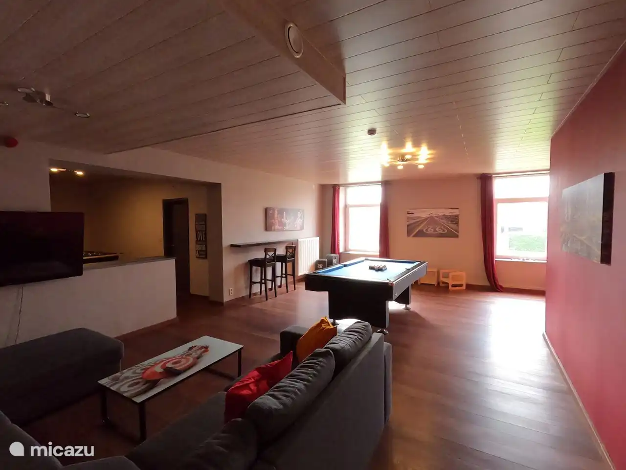 Salle de détente au premier étage