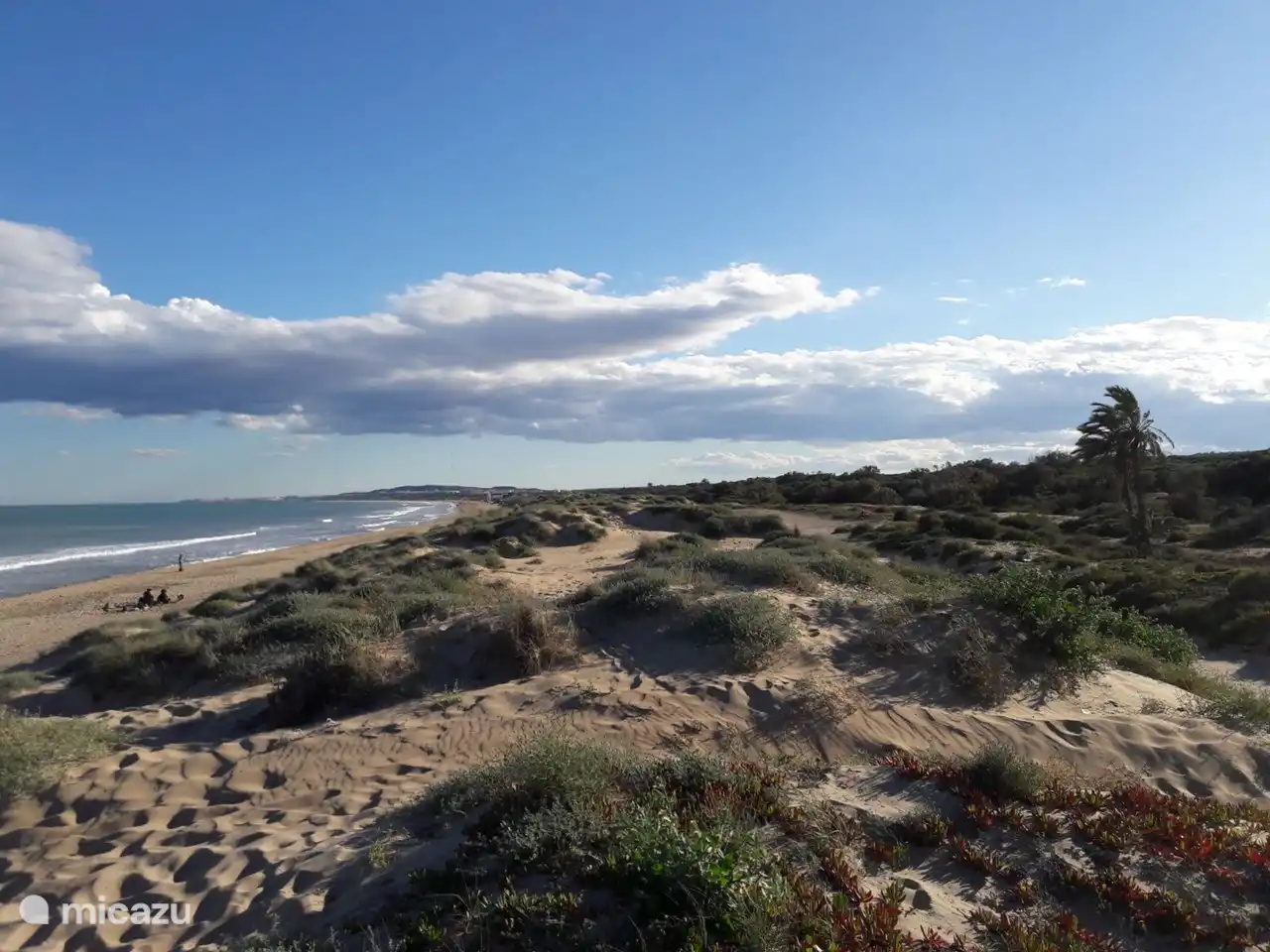 Plage à 300 mètres de la villa