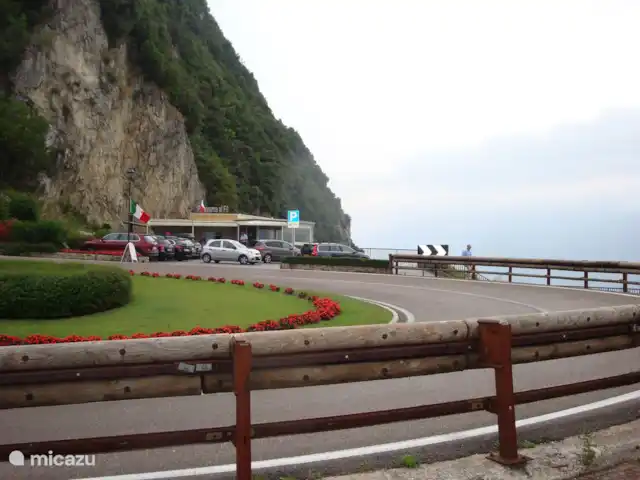 Sunclass Tignale-Hasewinkel huren in Italië, Gardameer, Tignale - bungalow Mooi uitzichtspunt op de weg naar het park over het Gardameer