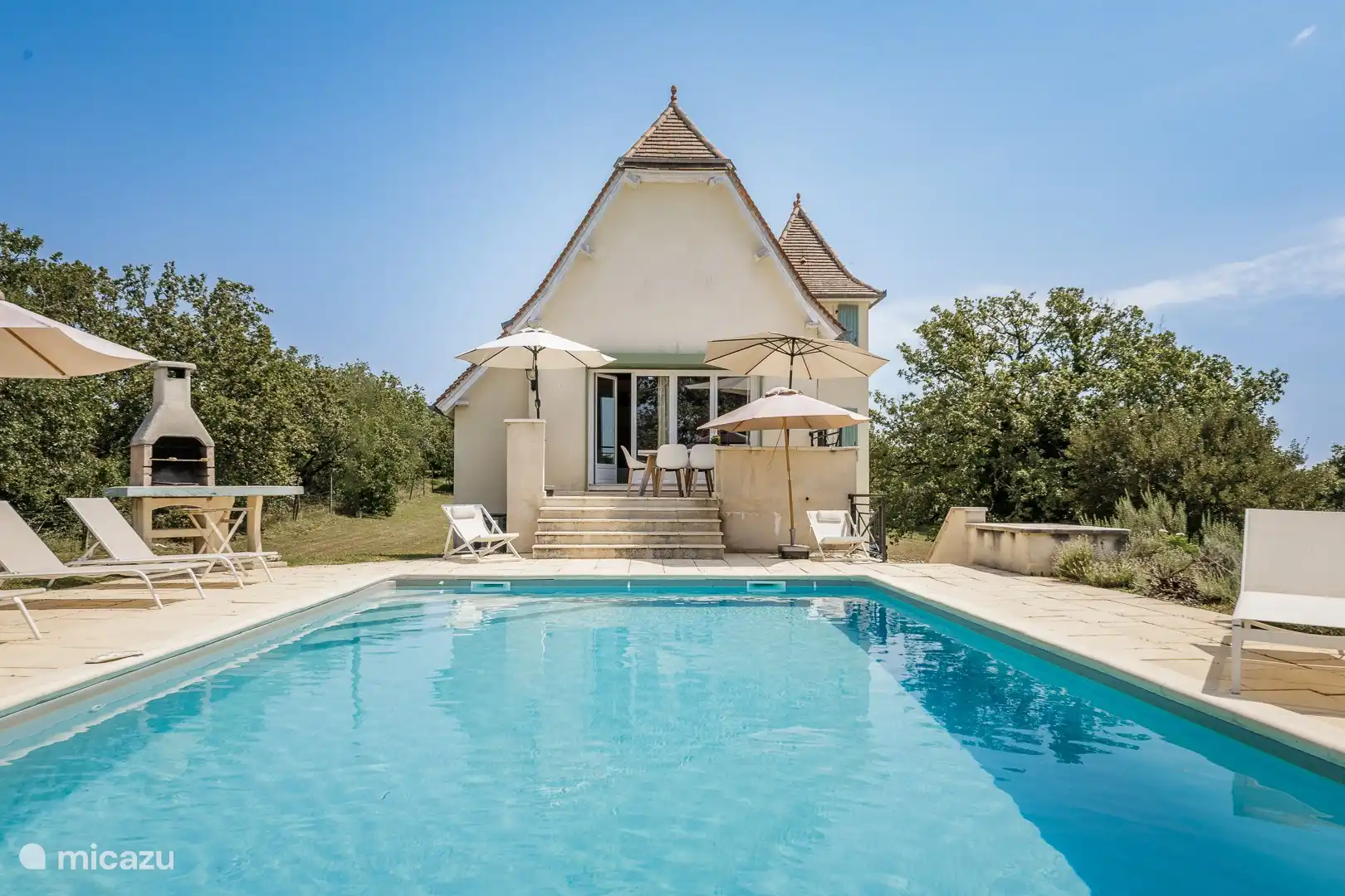 Das große Schwimmbad