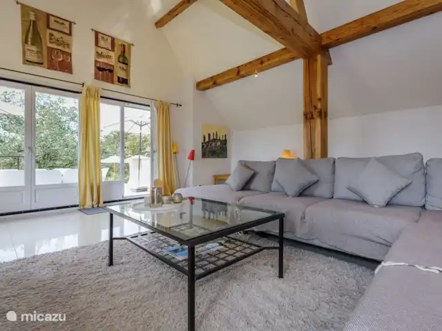 mirandole en Francia, Dordoña, Martel - casa vacacional La sala de estar