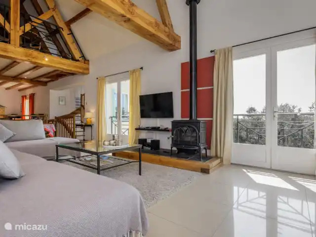 mirandole en Francia, Dordoña, Martel - casa vacacional La sala de estar