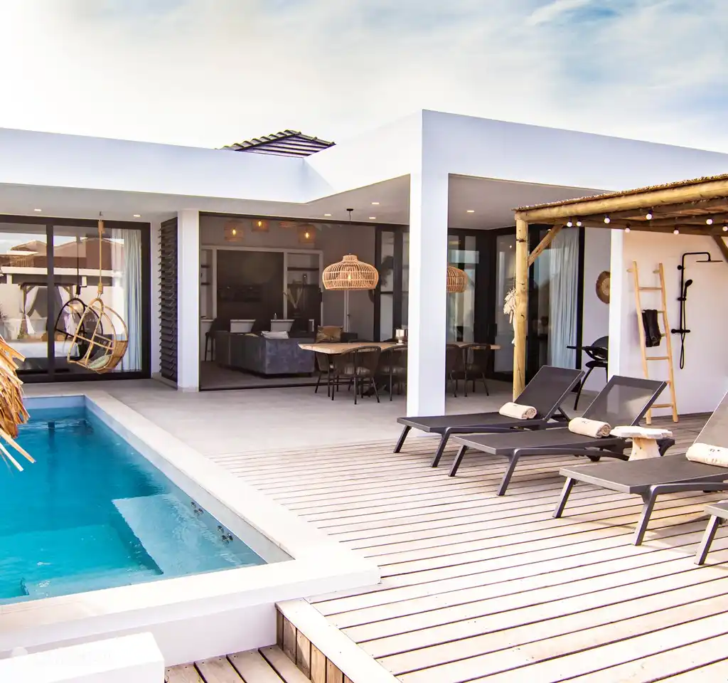 Lamar Villa's Penthouse Alo&euml;