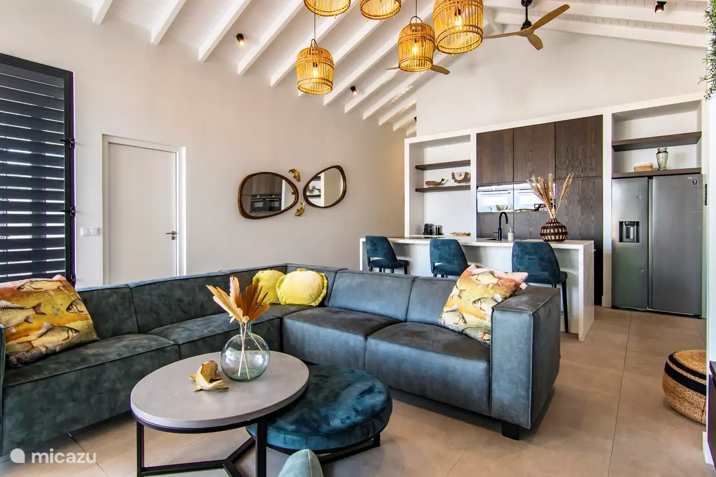 Coin salon et cuisine