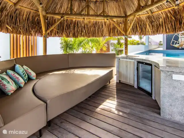 Lamar Villas Penthouse Aloès | Curaçao, Banda Ariba (est), Jan Thiel - penthouse Palapa bar avec réfrigérateur