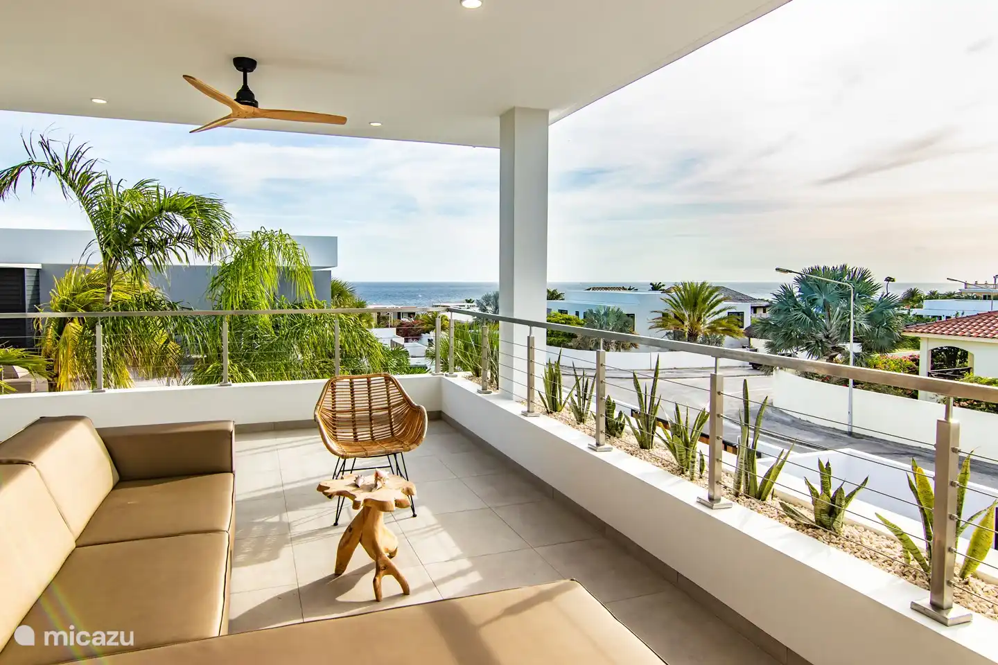 Terrasse à l'avant avec vue mer