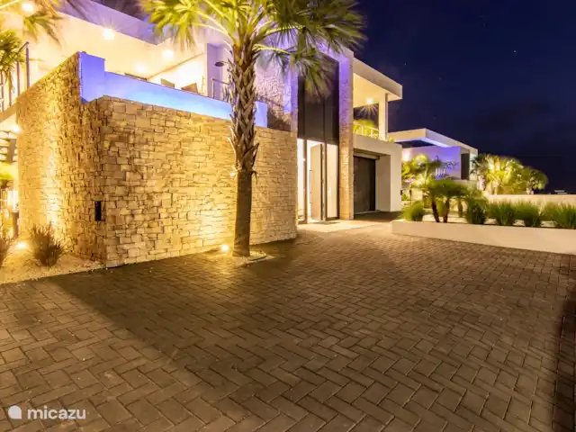 Lamar Villas Penthouse Aloès | Curaçao, Banda Ariba (est), Jan Thiel - penthouse La villa de nuit