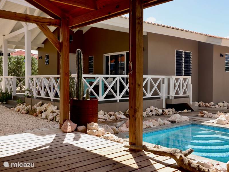 Vakantiehuis Curaçao, Banda Abou (west), Fontein Villa Vida Pura met prive zwembad
