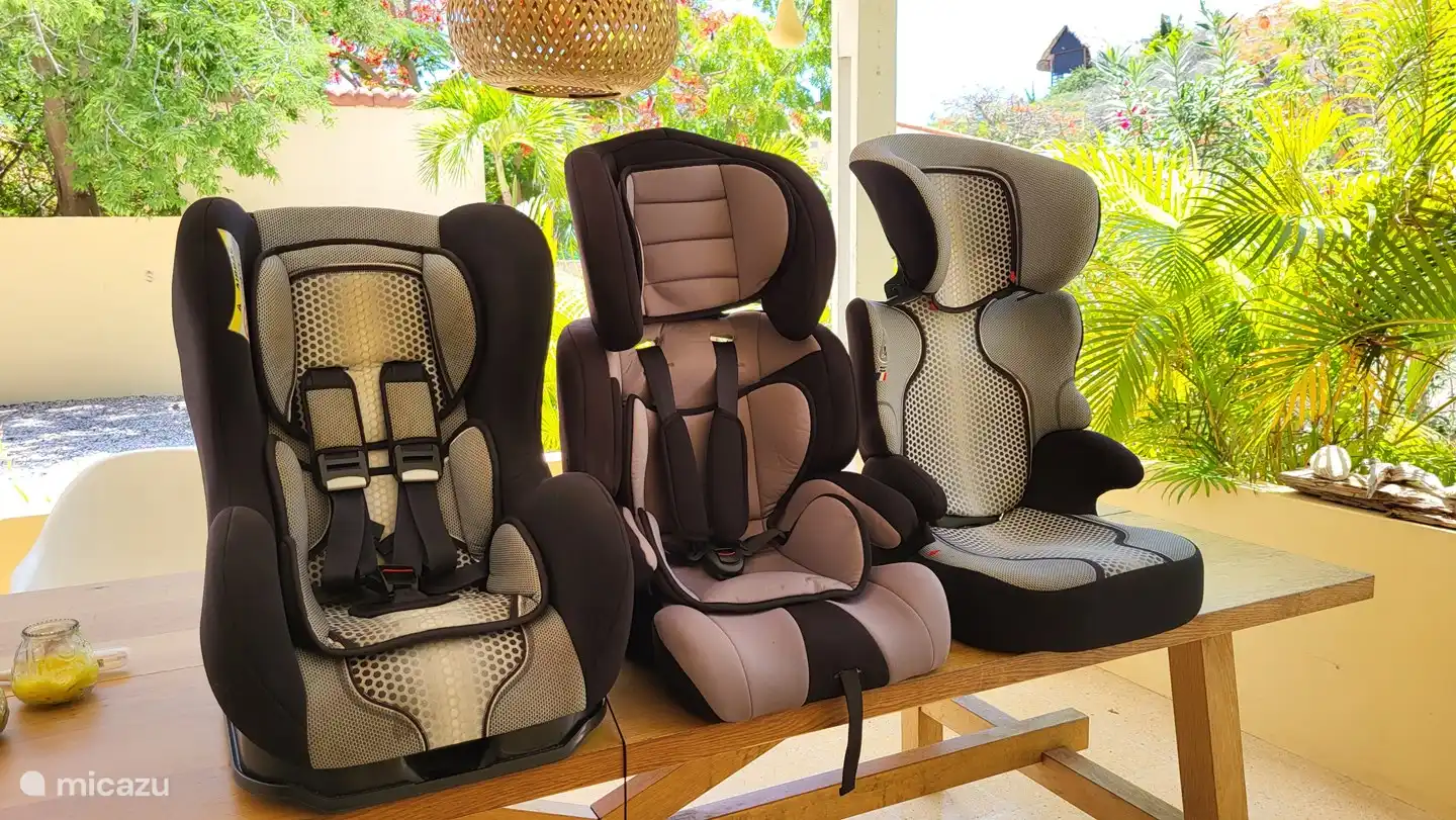 Bien entendu, cela inclut également des sièges auto sûrs pour les plus petits.