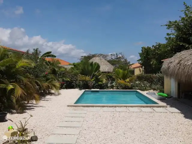 Villa Dushi Arembos, privézwembad 6p huren in Curaçao, Banda Abou (west), Grote Berg - villa Lekker dichtgegroeid, veel privacy