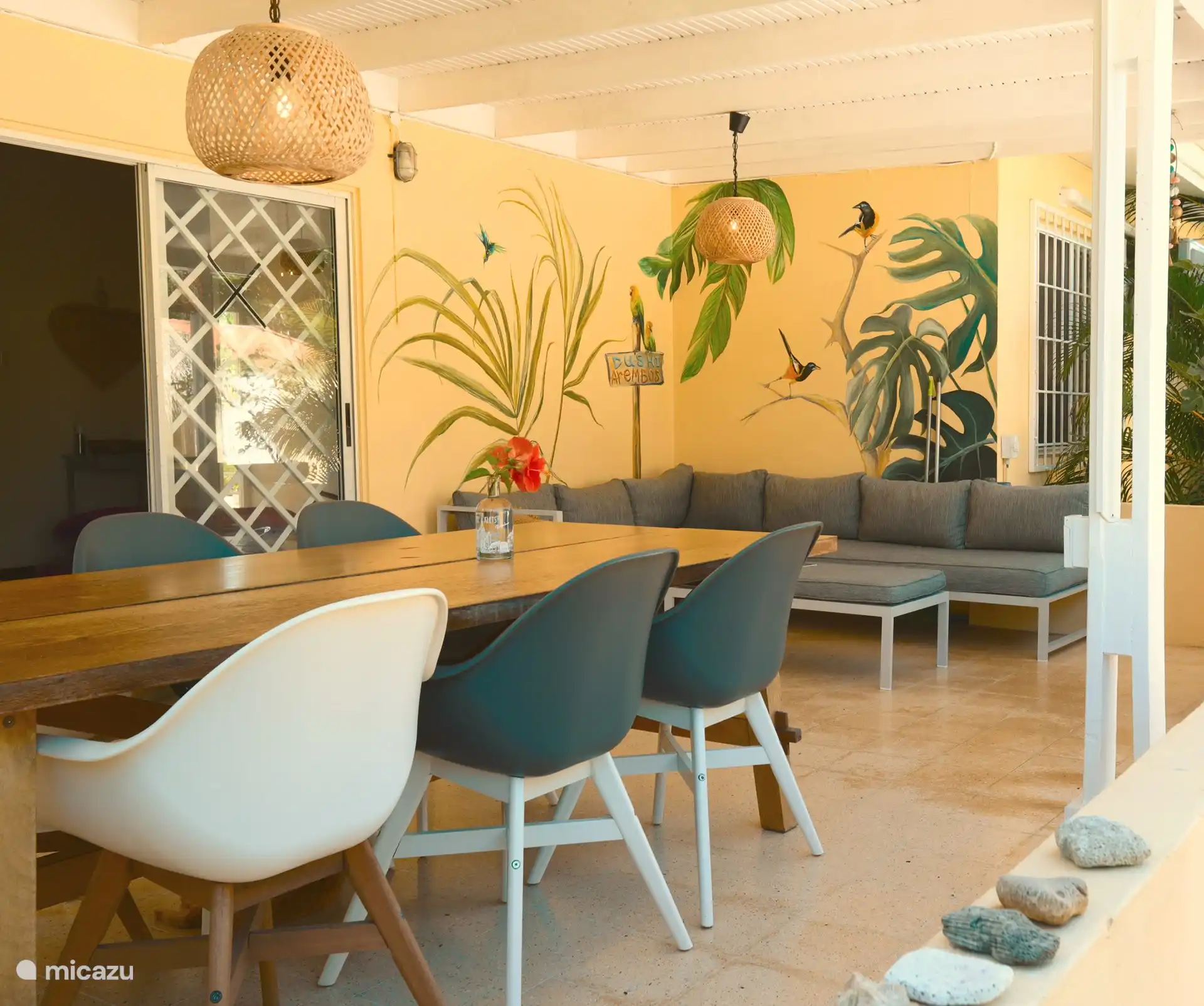 Porche au vent pour de nombreuses heures agréables