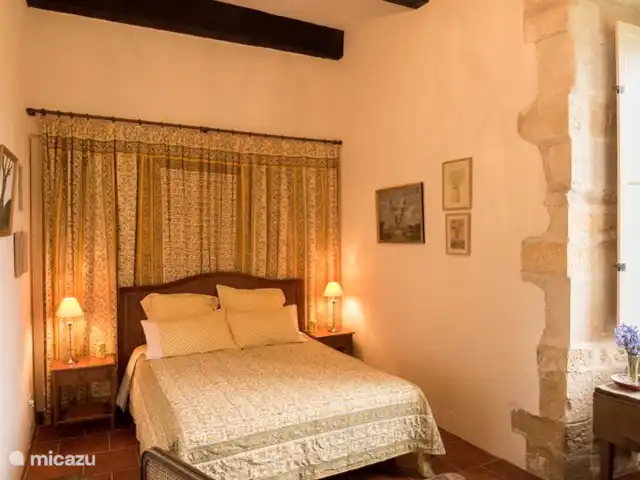 Location de Vacances France, Lot, Grezels, maison de vacances - Sirepêche La chambre