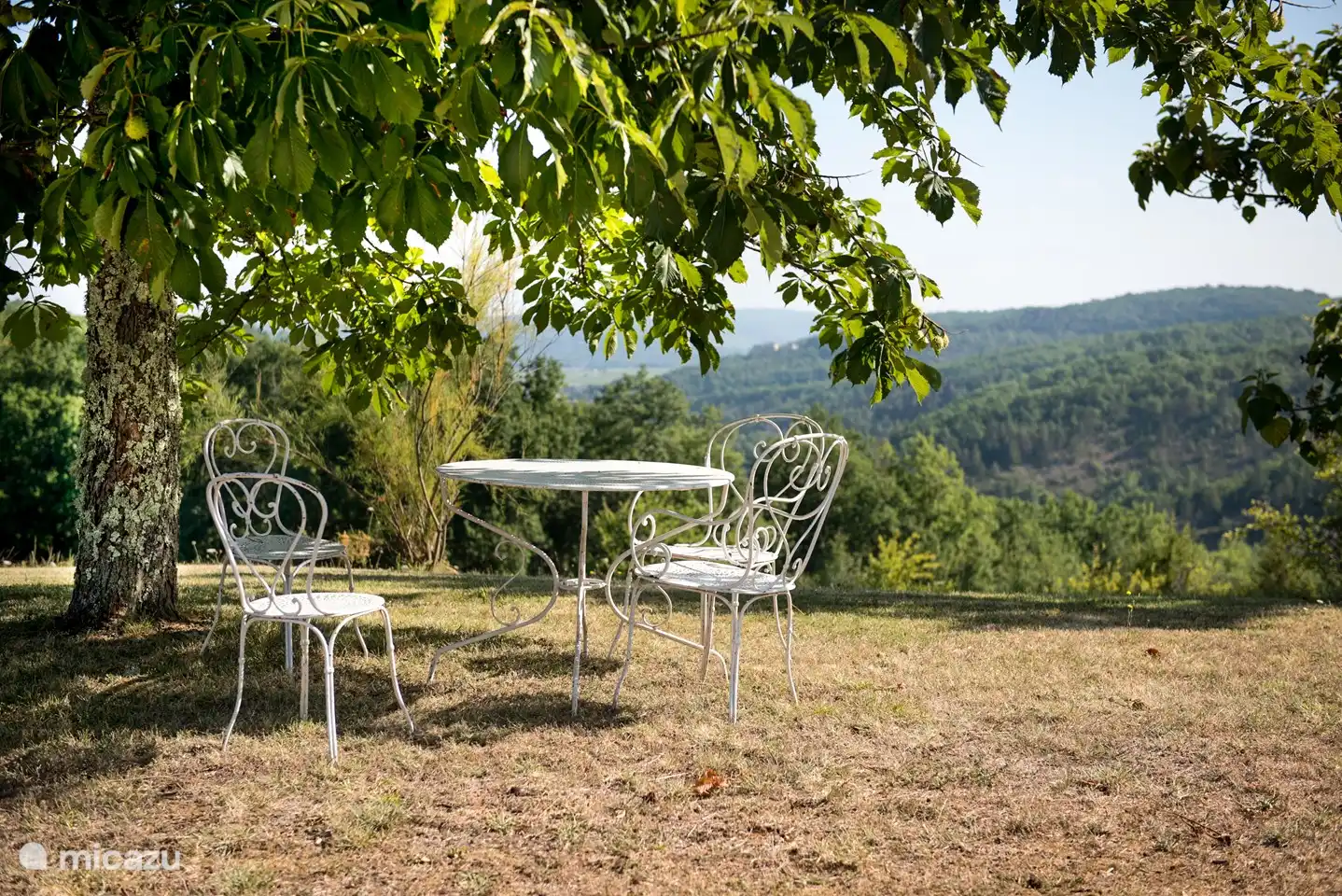 Ein Sitzplatz mit schöner Aussicht