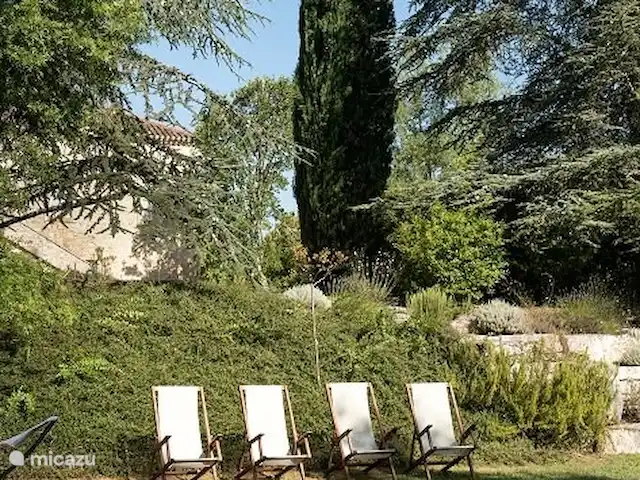 Location de Vacances France, Lot, Grezels, maison de vacances - Sirepêche Détendez-vous à la piscine