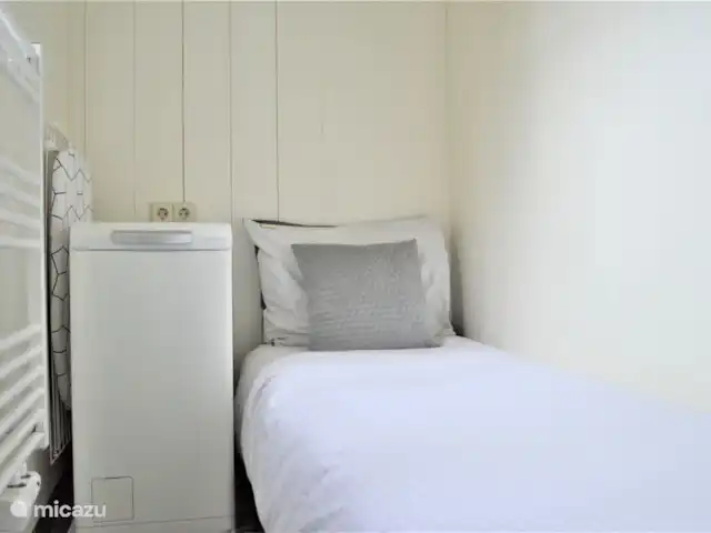 Location de Vacances Pays-Bas, Frise, Ee (le), maison de vacances - Le Terphuisje - Ee, Frise Buanderie avec machine à laver et éventuellement un lit d'appoint