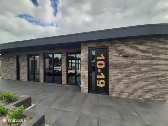 Vakantiewoning LLÝR huren in Nederland, Drenthe, Hoogeveen - bungalow Het huisnummer is nu ook goed te zien